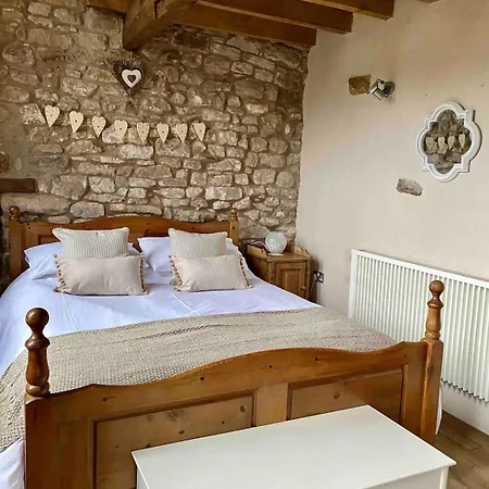 Holiday home Harrys Barn Detached Character