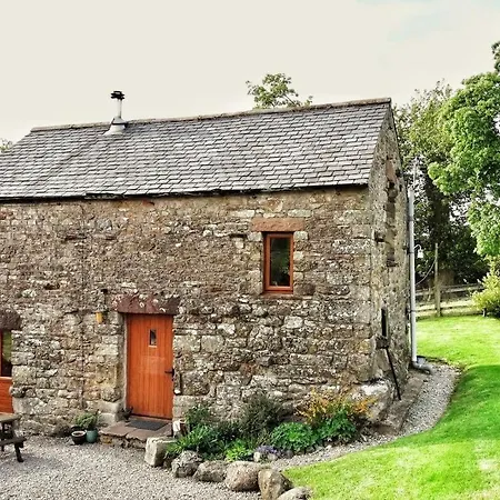 Harrys Barn Detached Character